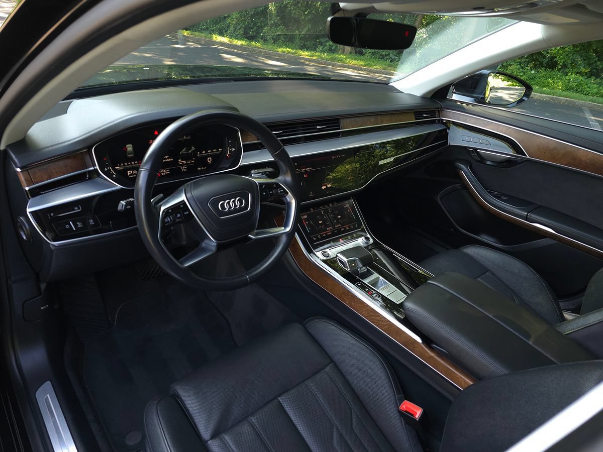 Used 2023 Audi A8 L 3.0T w/ Executive Package AWD/4WD image 2