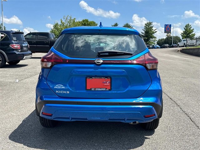 New 2025 Nissan Kicks Play S image 5