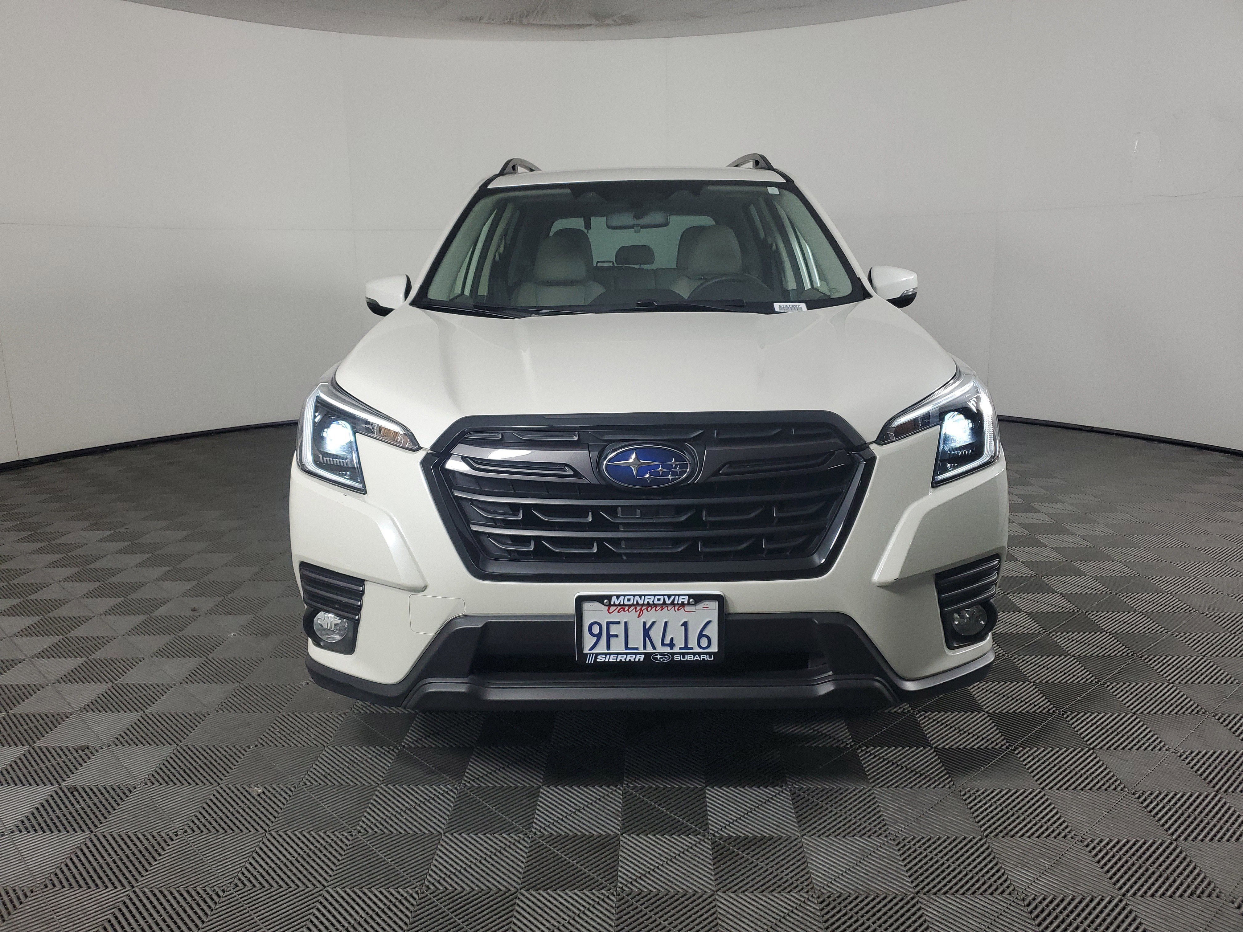 Used 2023 Subaru Forester Limited image 9