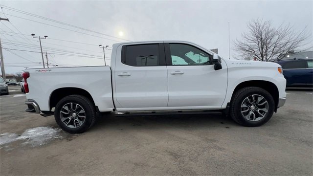 Used 2023 Chevrolet Silverado 1500 LT image 9