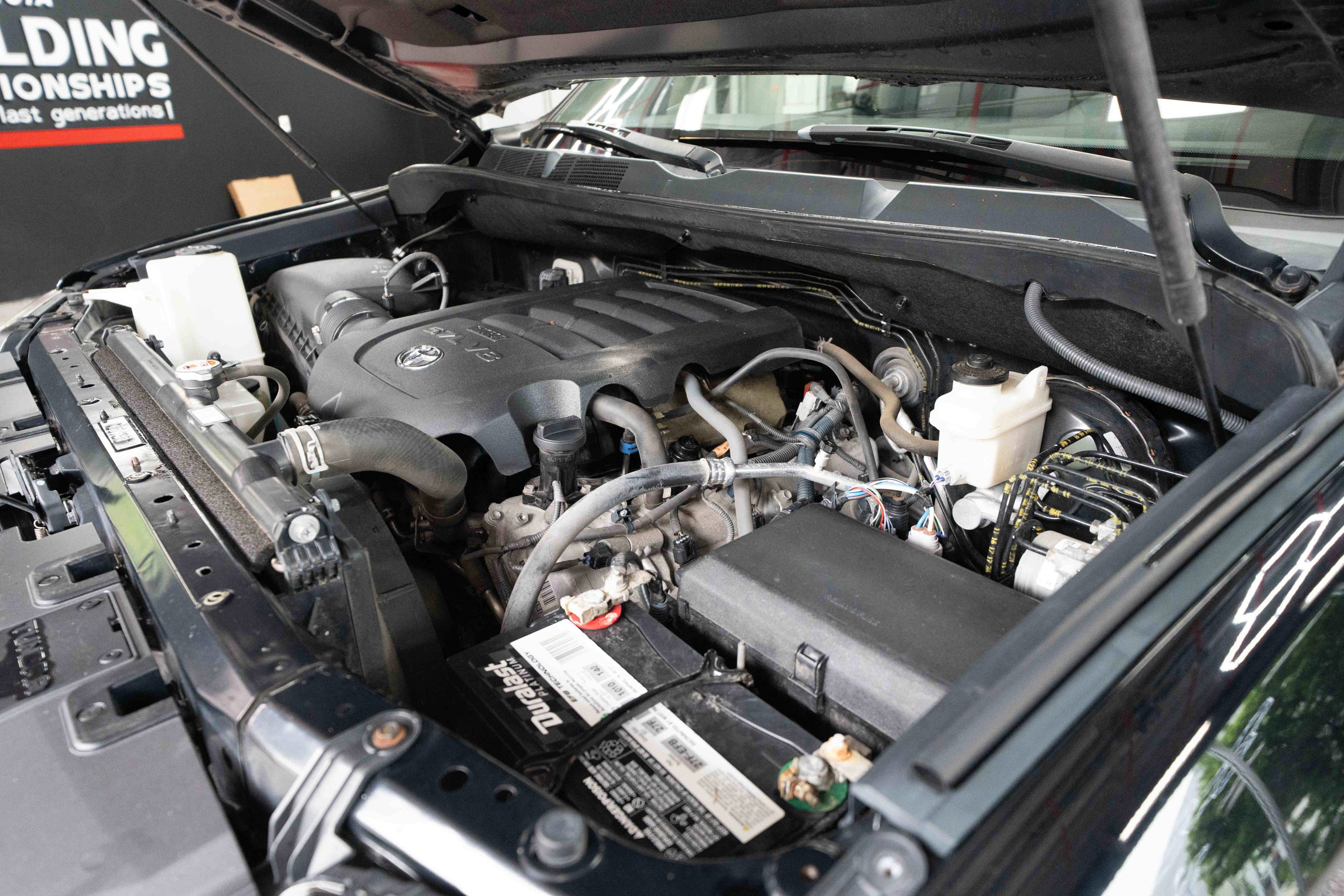 Used 2018 Toyota Tundra SR5 w/ TRD Off Road Package AWD/4WD image 32