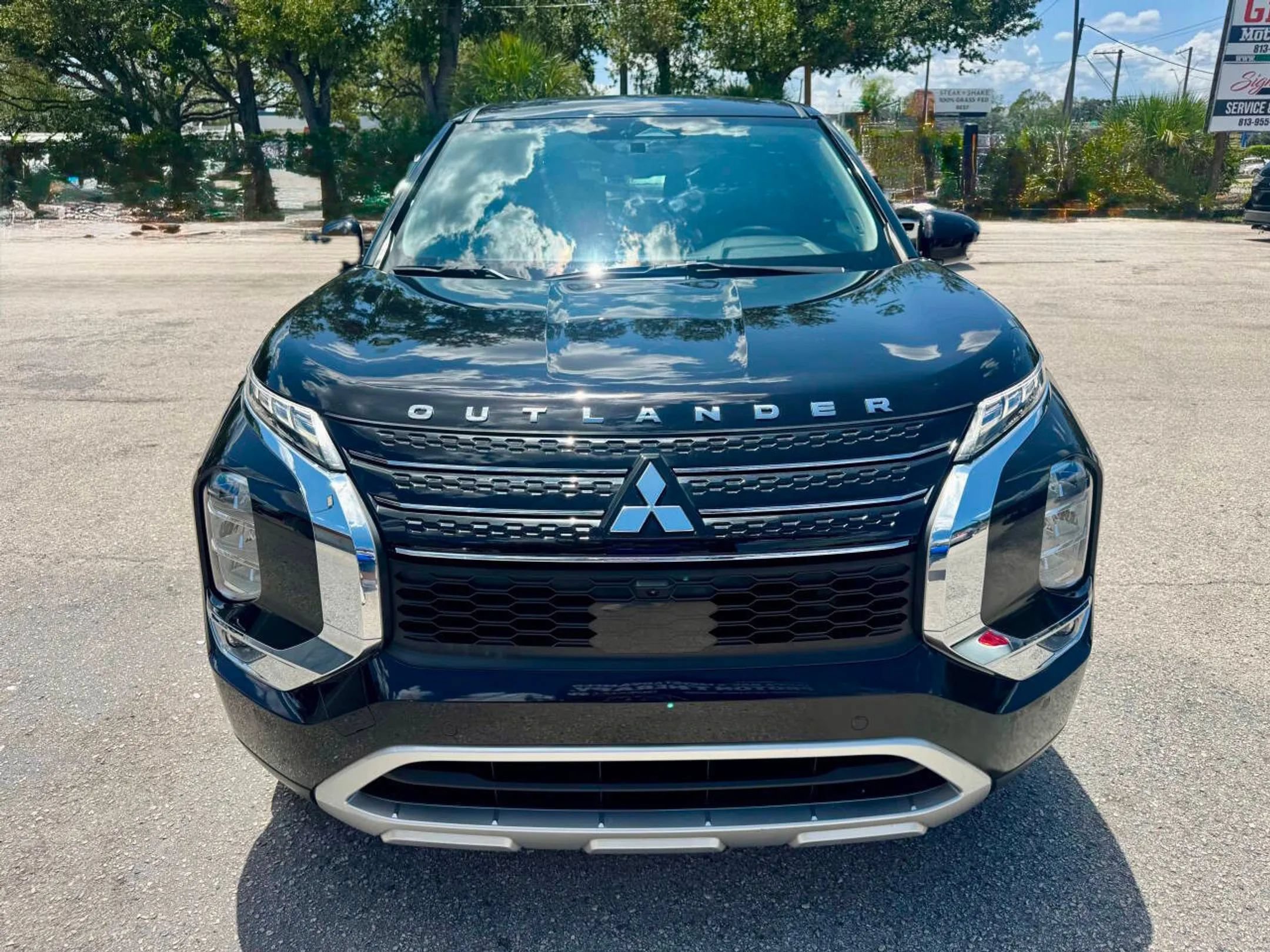 Used 2024 Mitsubishi Outlander SE FWD image 9
