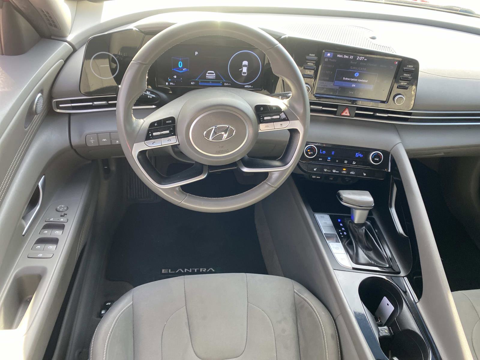 Used 2022 Hyundai Elantra SEL w/ Convenience Package image 12