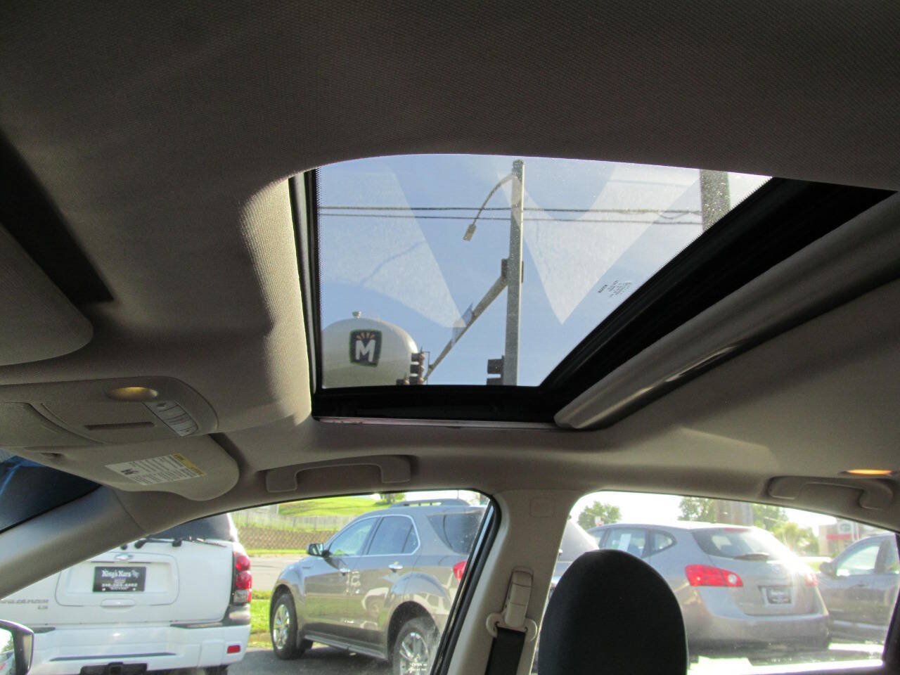 Used 2015 Nissan Altima 2.5 SV w/ Convenience Package FWD image 14