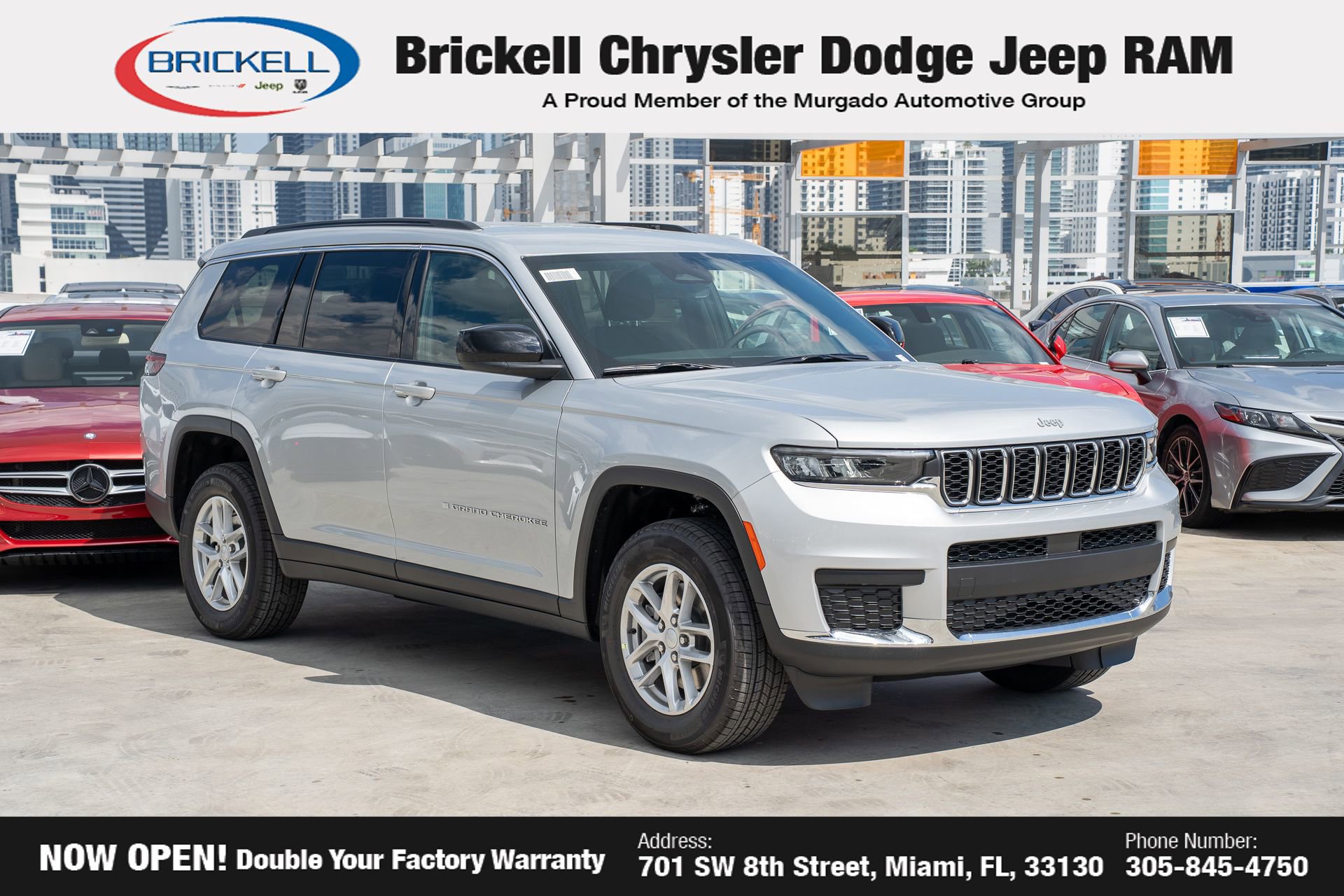 New 2025 Jeep Grand Cherokee L Laredo image 3