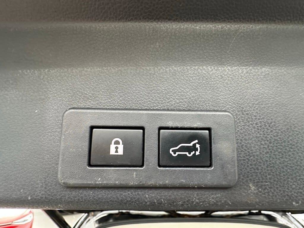 Used 2020 Subaru Ascent Touring w/ Popular Package #2A image 10