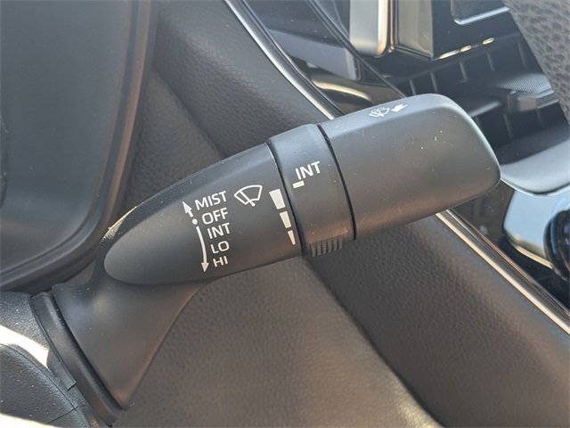 Used 2021 Toyota Corolla LE image 25