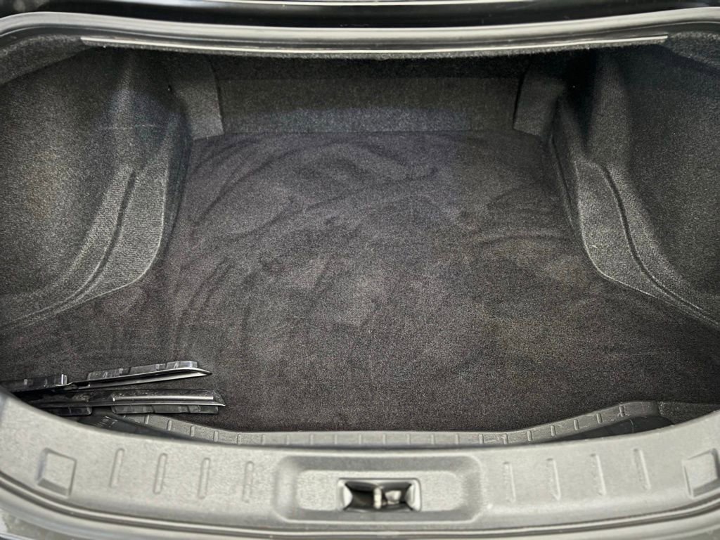 Used 2011 Nissan GT-R Premium image 22