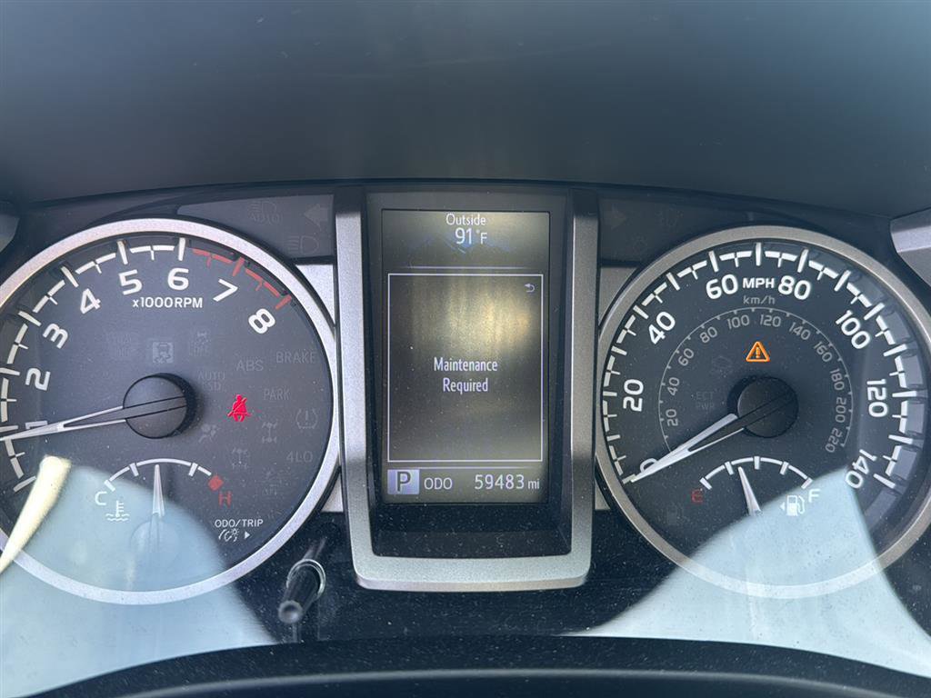Used 2019 Toyota Tacoma SR5 AWD/4WD image 5