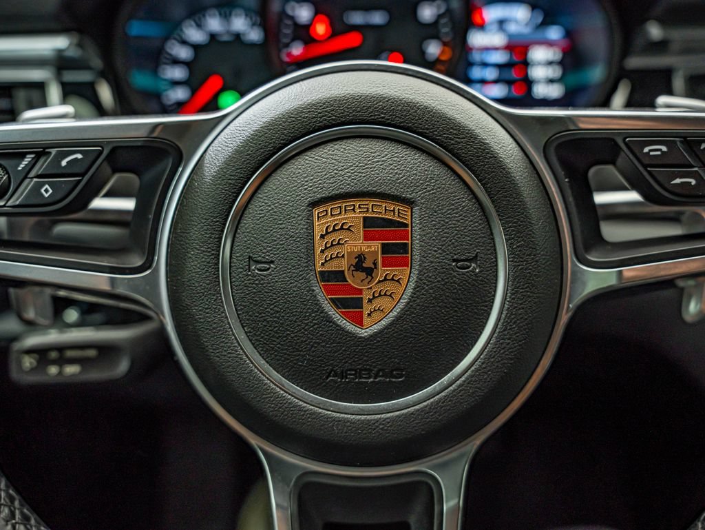 Used 2018 Porsche Macan AWD/4WD image 24