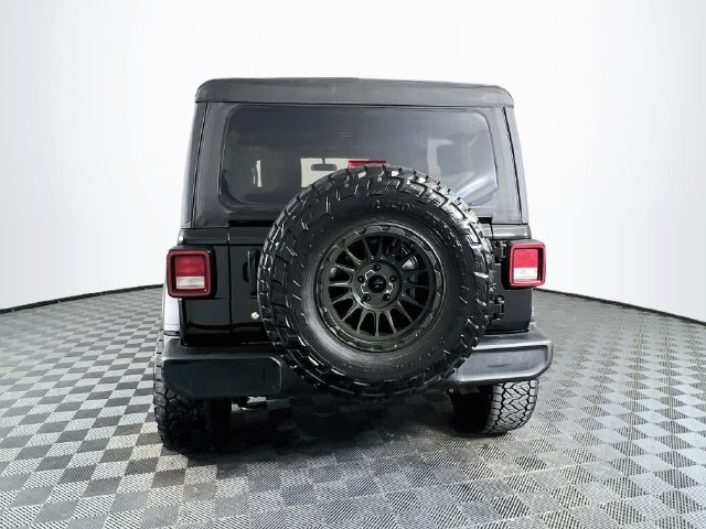 Used 2023 Jeep Wrangler Unlimited Sport AWD/4WD image 5