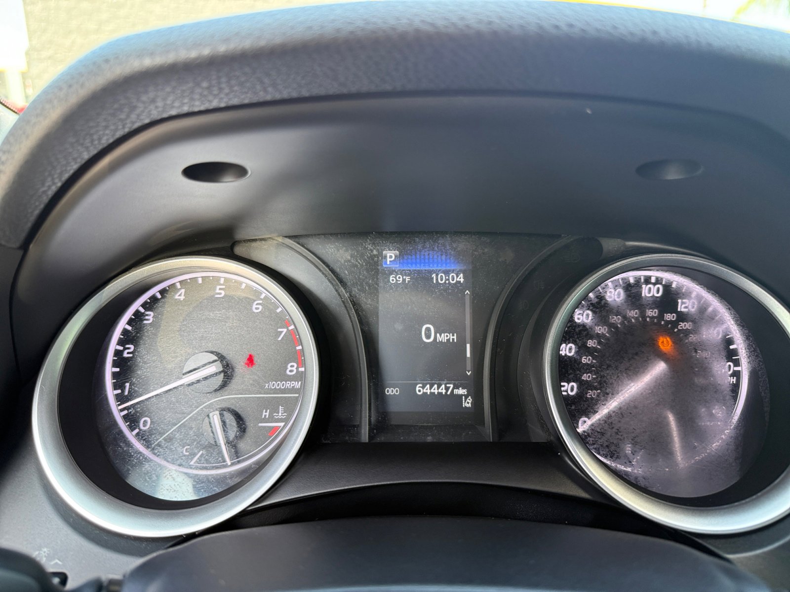 Used 2021 Toyota Camry LE image 25