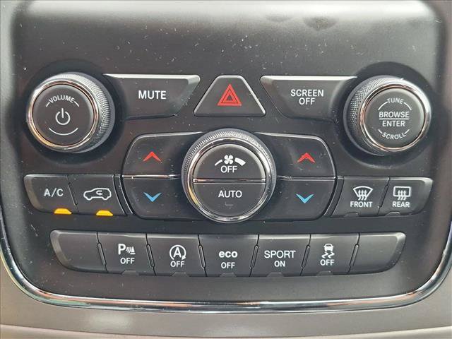 Used 2021 Jeep Grand Cherokee Laredo AWD/4WD image 16