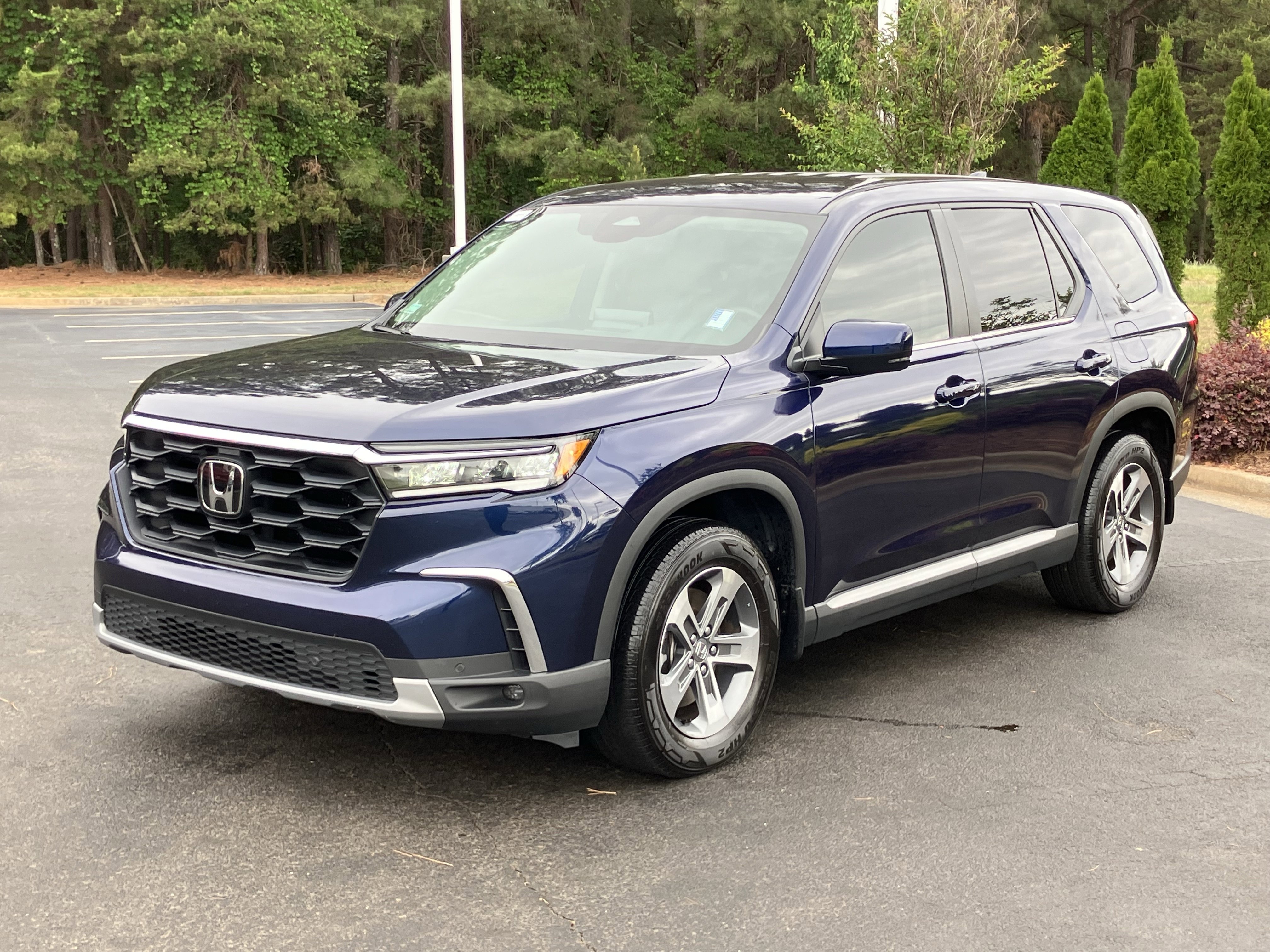 Certified 2025 Honda Pilot EX-L image 6