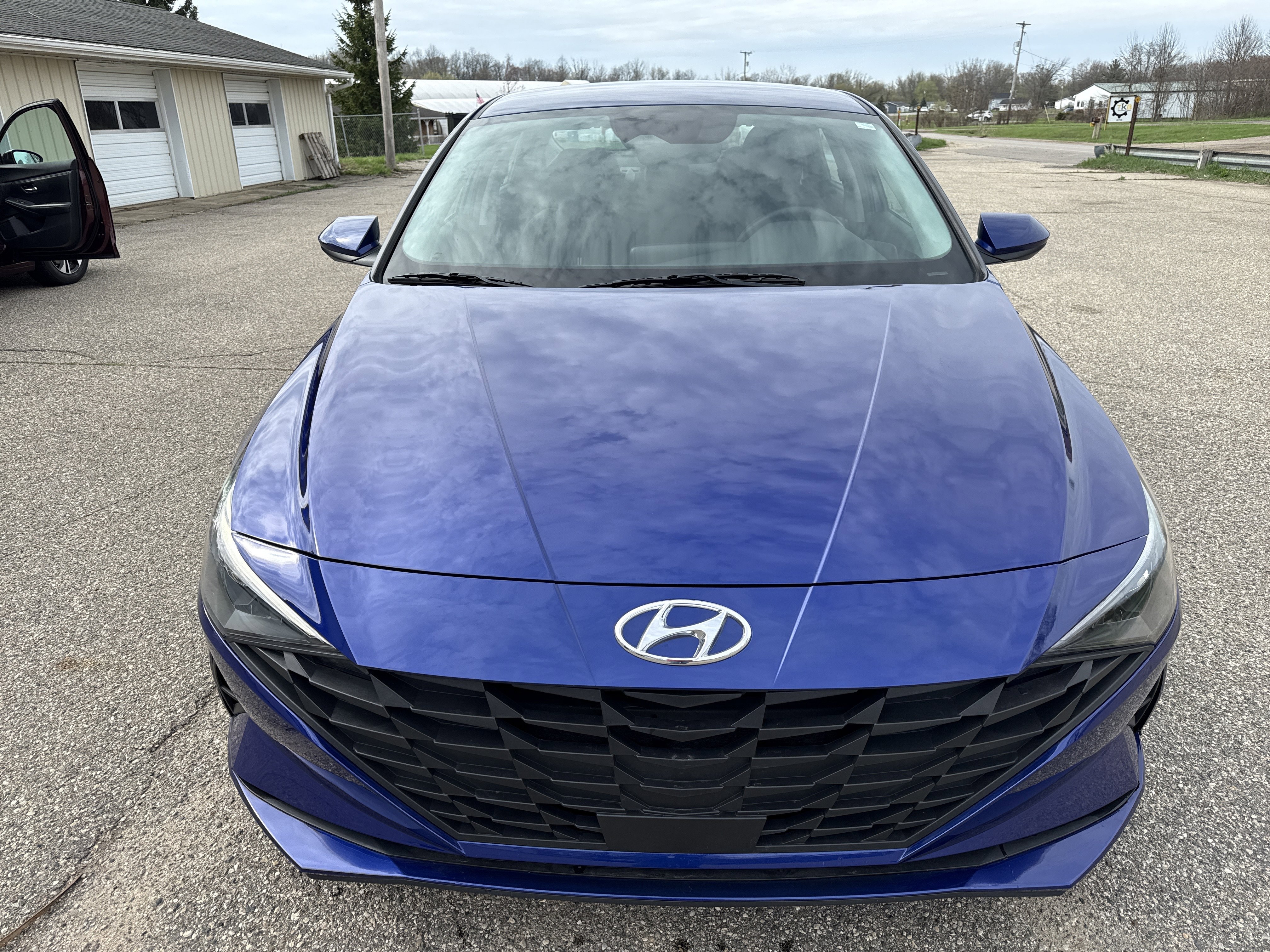 Used 2022 Hyundai Elantra SEL w/ Convenience Package FWD image 11