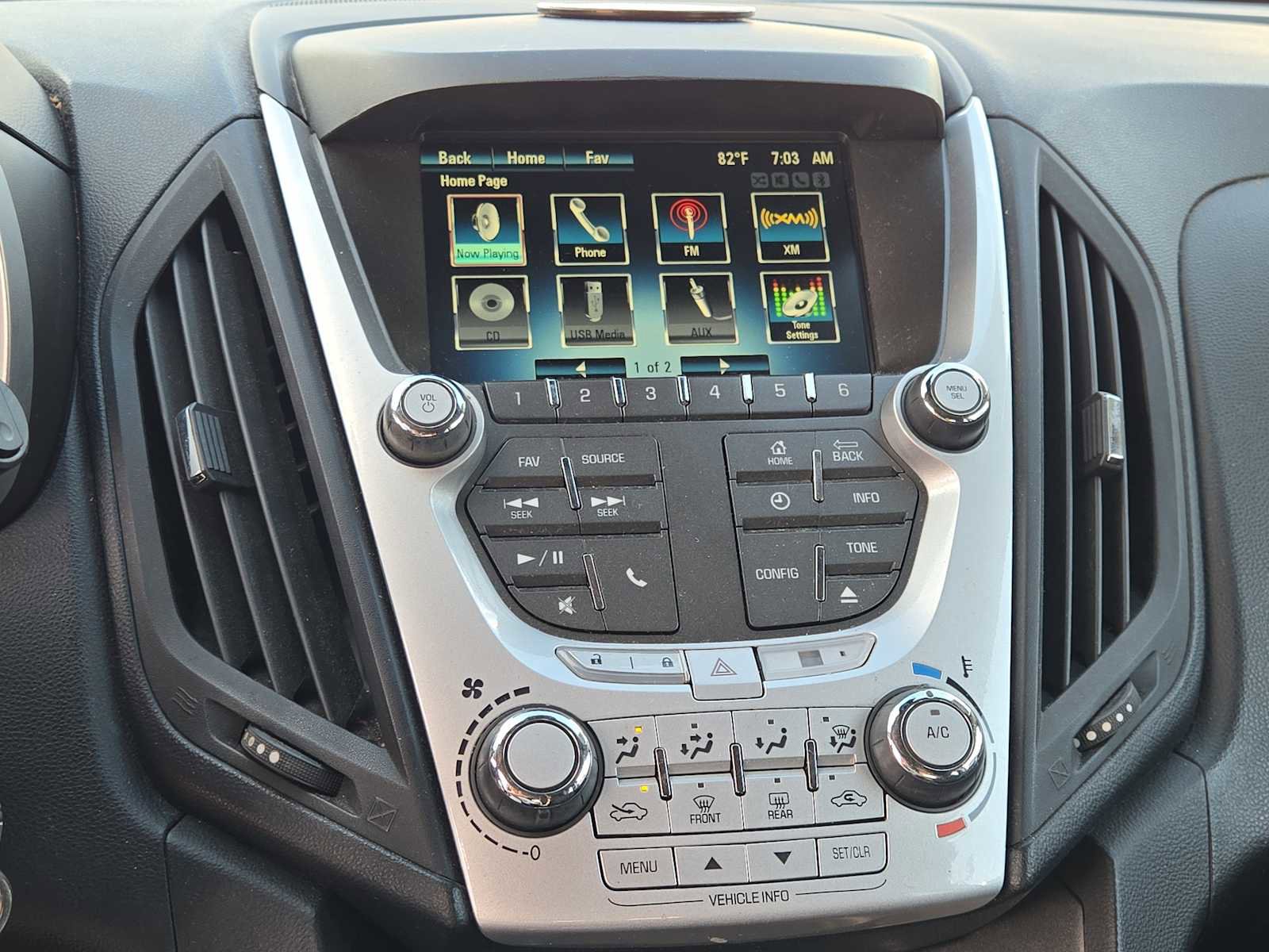 Used 2012 Chevrolet Equinox LT FWD image 25