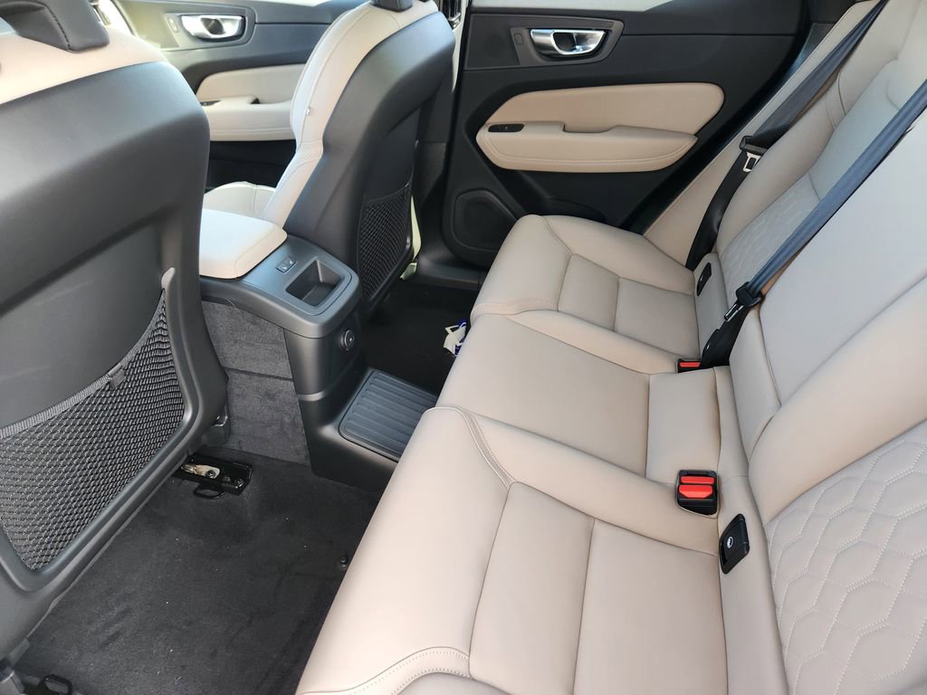 New 2026 Volvo XC60 T8 Plus w/ Protection Package Premier image 18