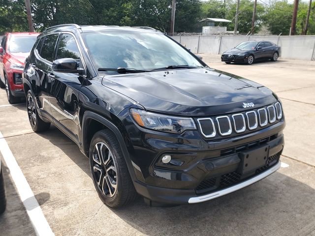 Used 2022 Jeep Compass Limited image 3