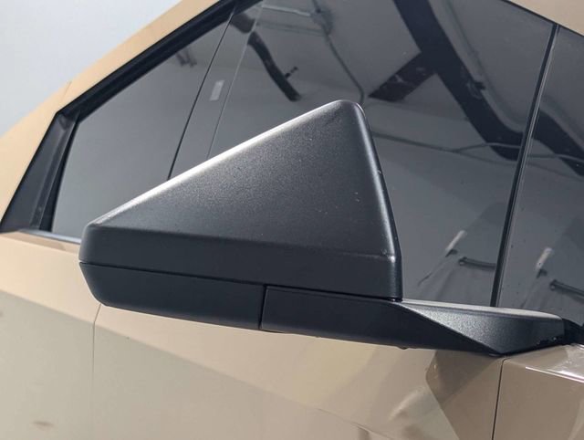 Used 2024 Tesla Cybertruck AWD Crew Cab image 27