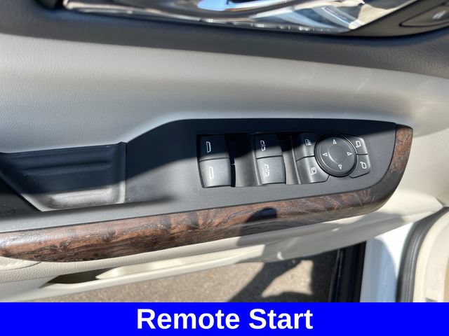 Used 2023 GMC Acadia Denali AWD/4WD image 11
