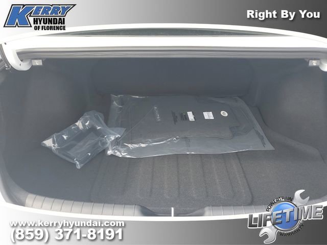 New 2026 Hyundai Elantra Blue image 8