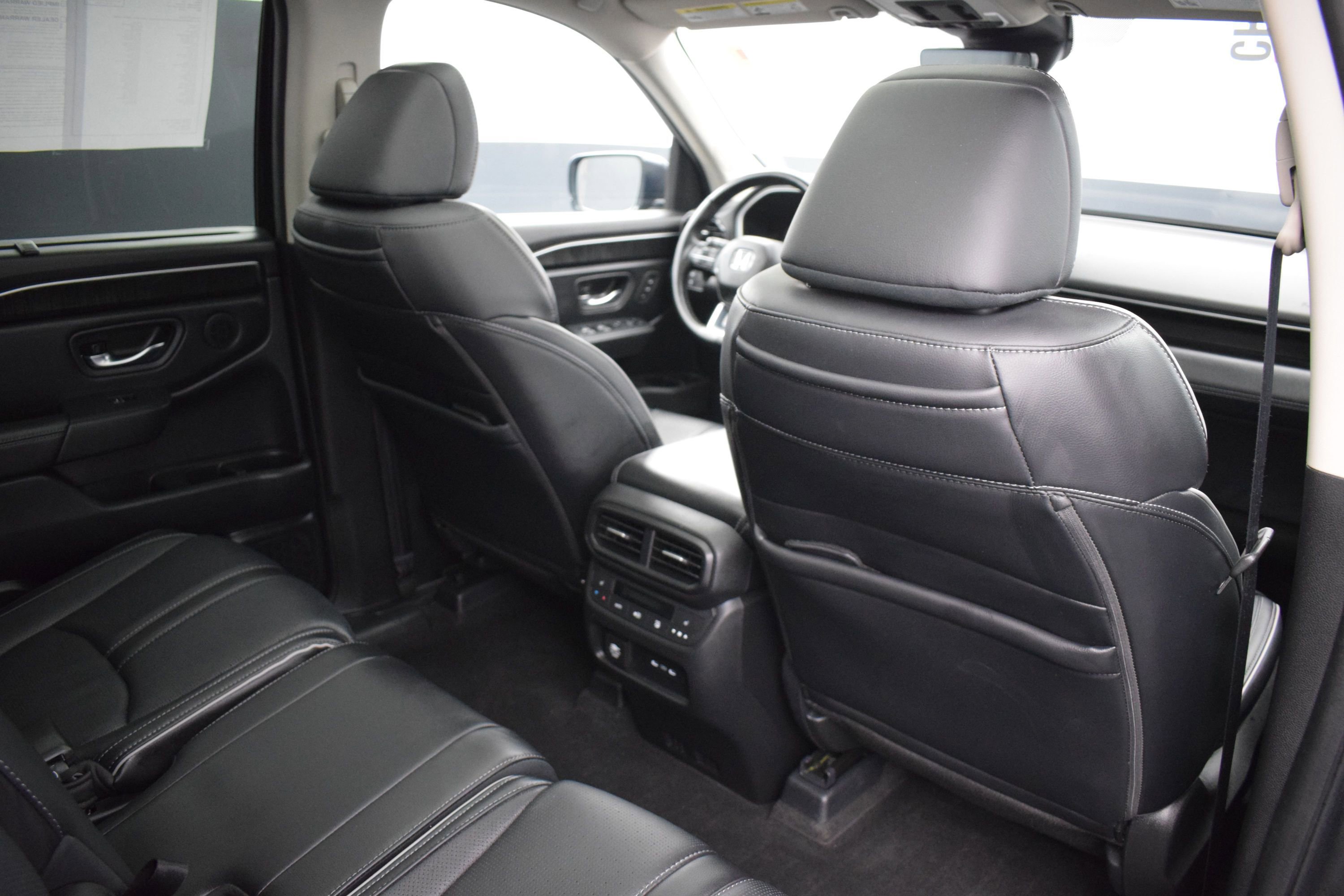 Used 2025 Honda Pilot Elite image 12