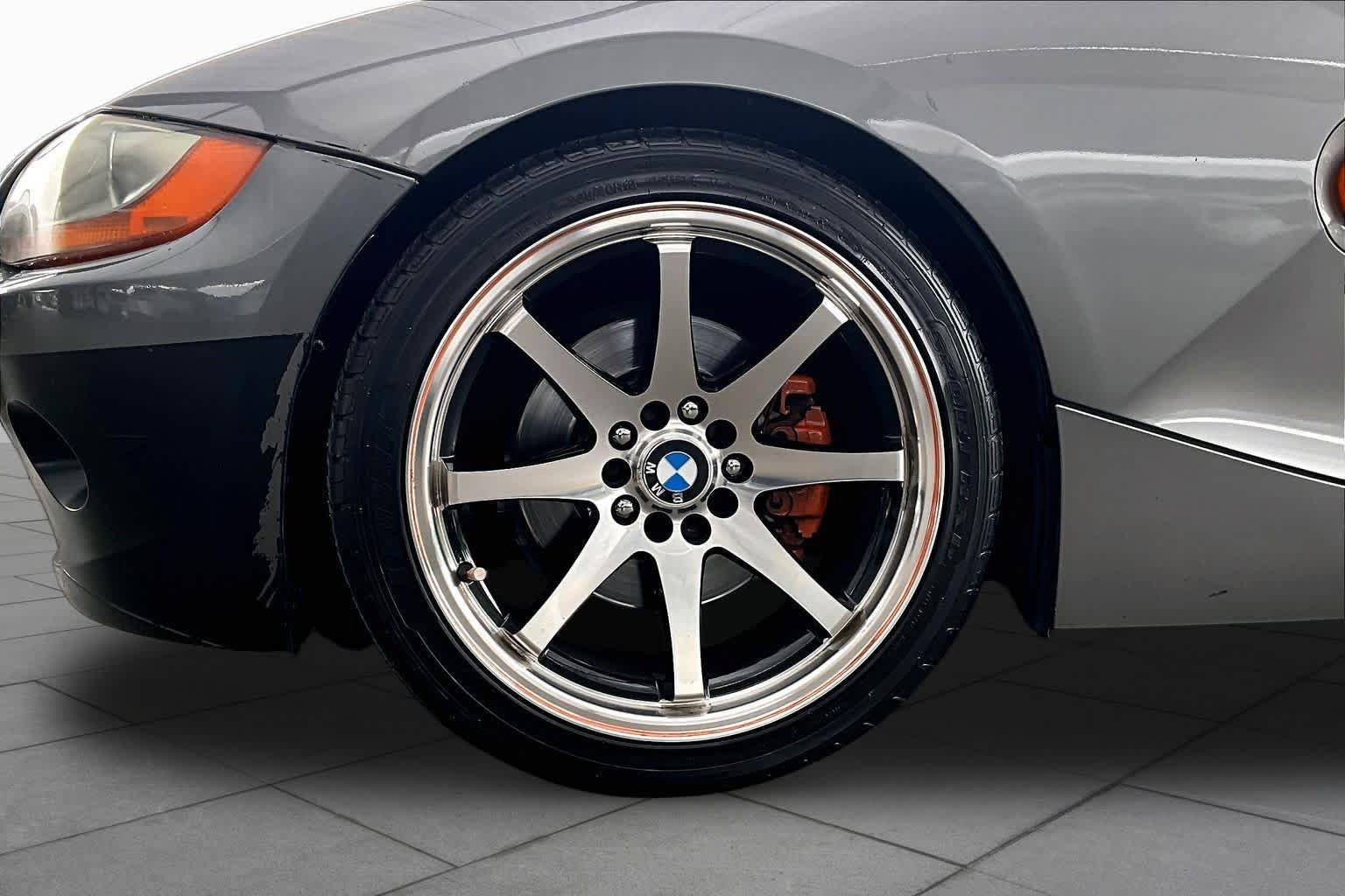 Used 2003 BMW Z4 3.0i RWD image 10