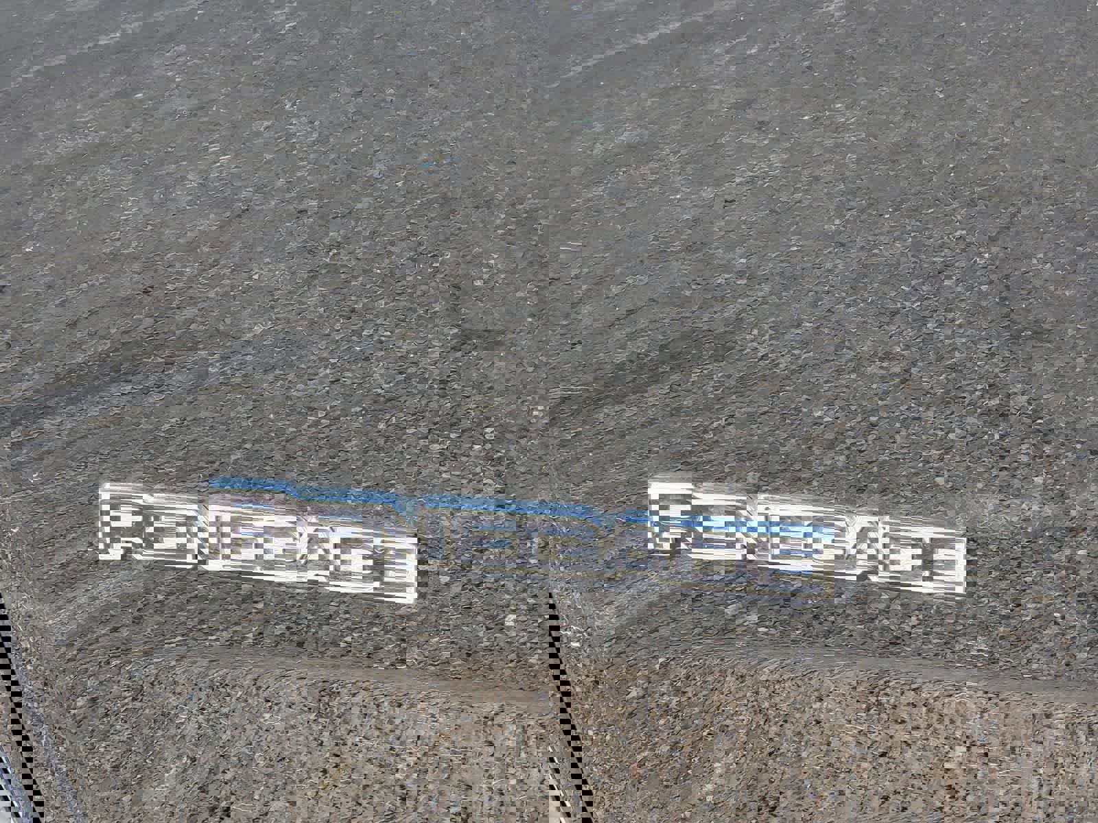 Used 2023 Jeep Renegade Latitude AWD/4WD image 12