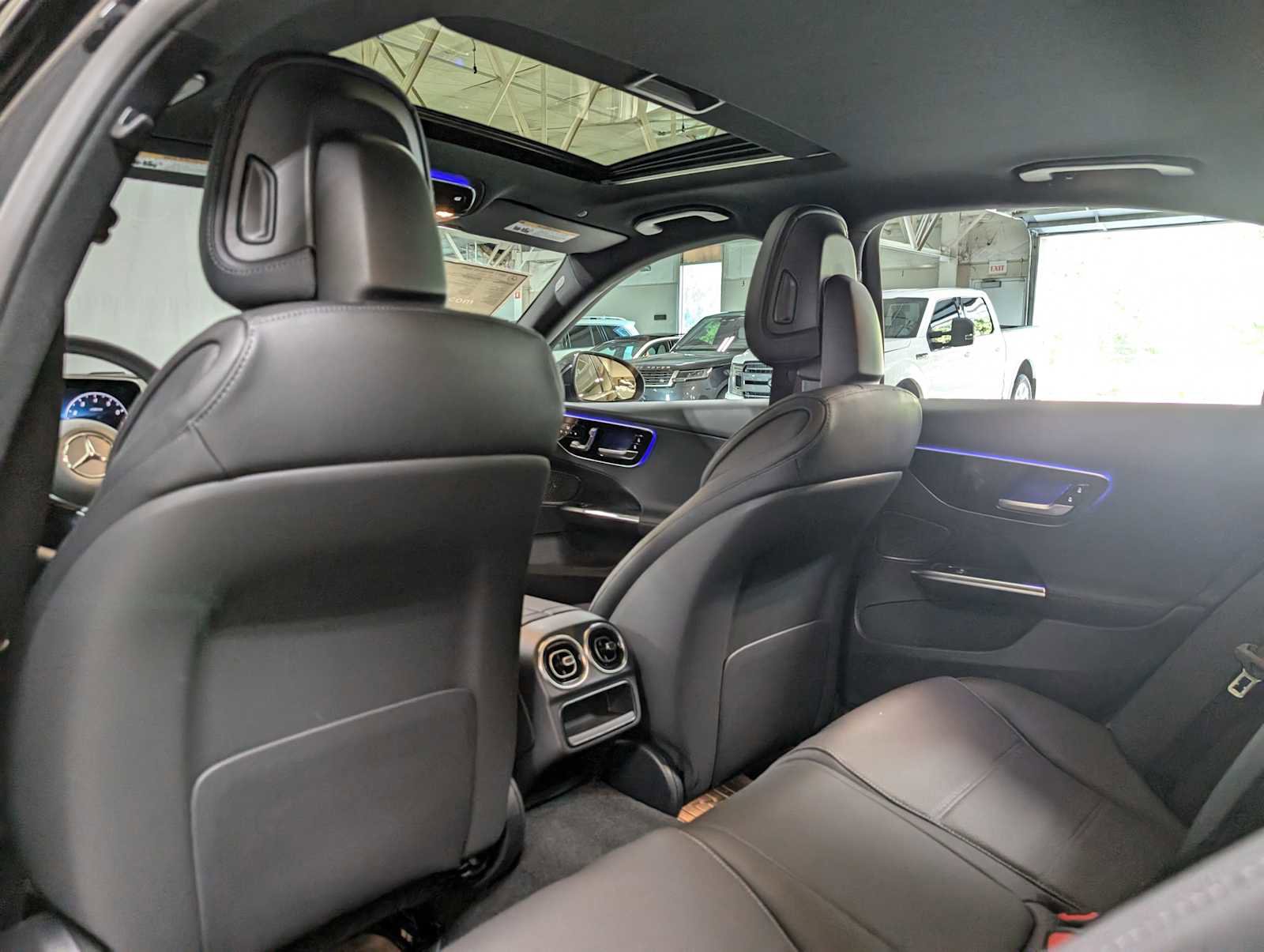 Used 2025 Mercedes-Benz C 300 4MATIC Sedan image 21