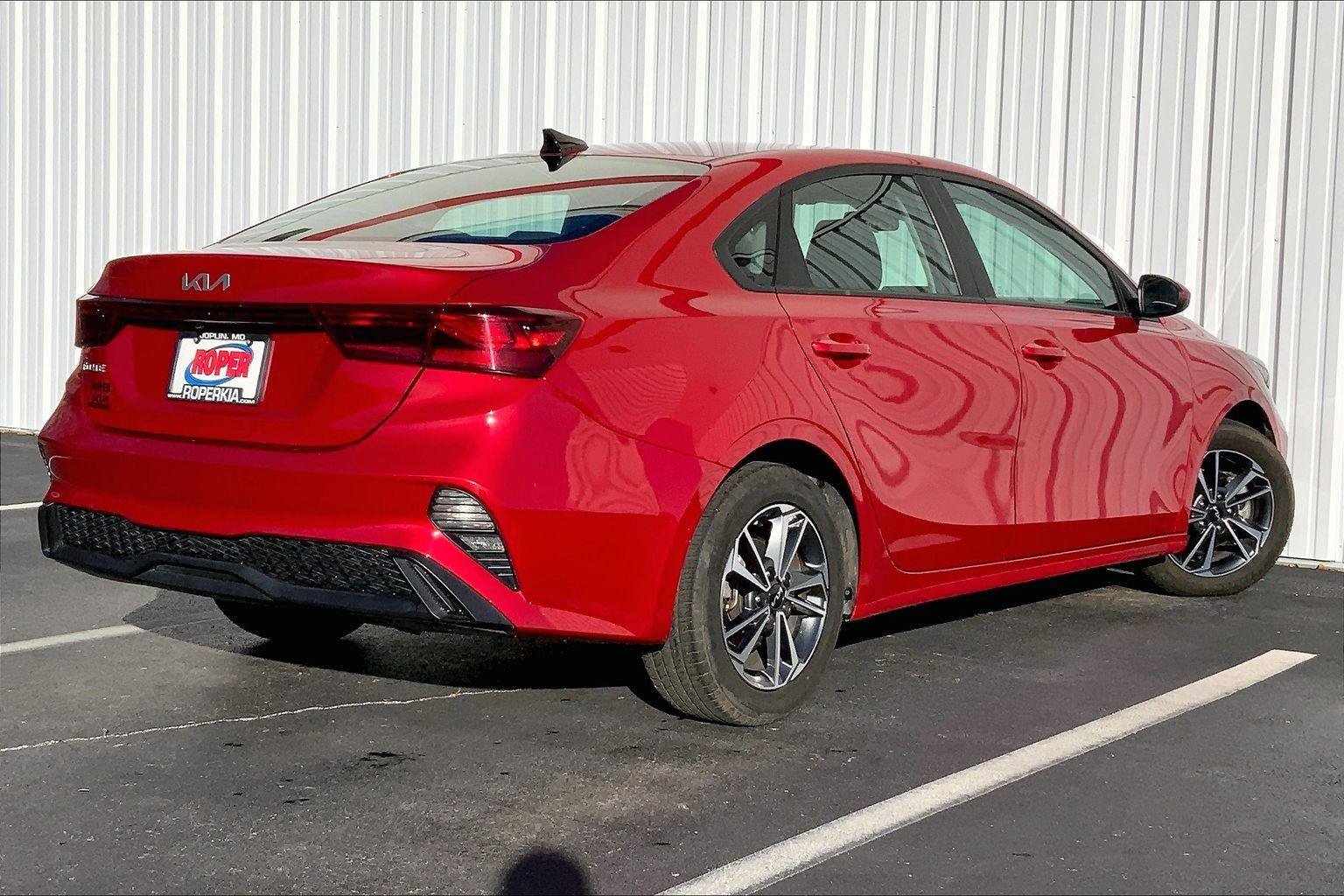 Used 2024 Kia Forte LXS image 10