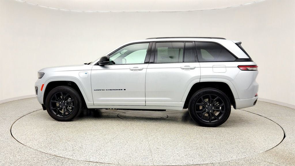 Used 2024 Jeep Grand Cherokee Limited 4xe AWD/4WD image 8