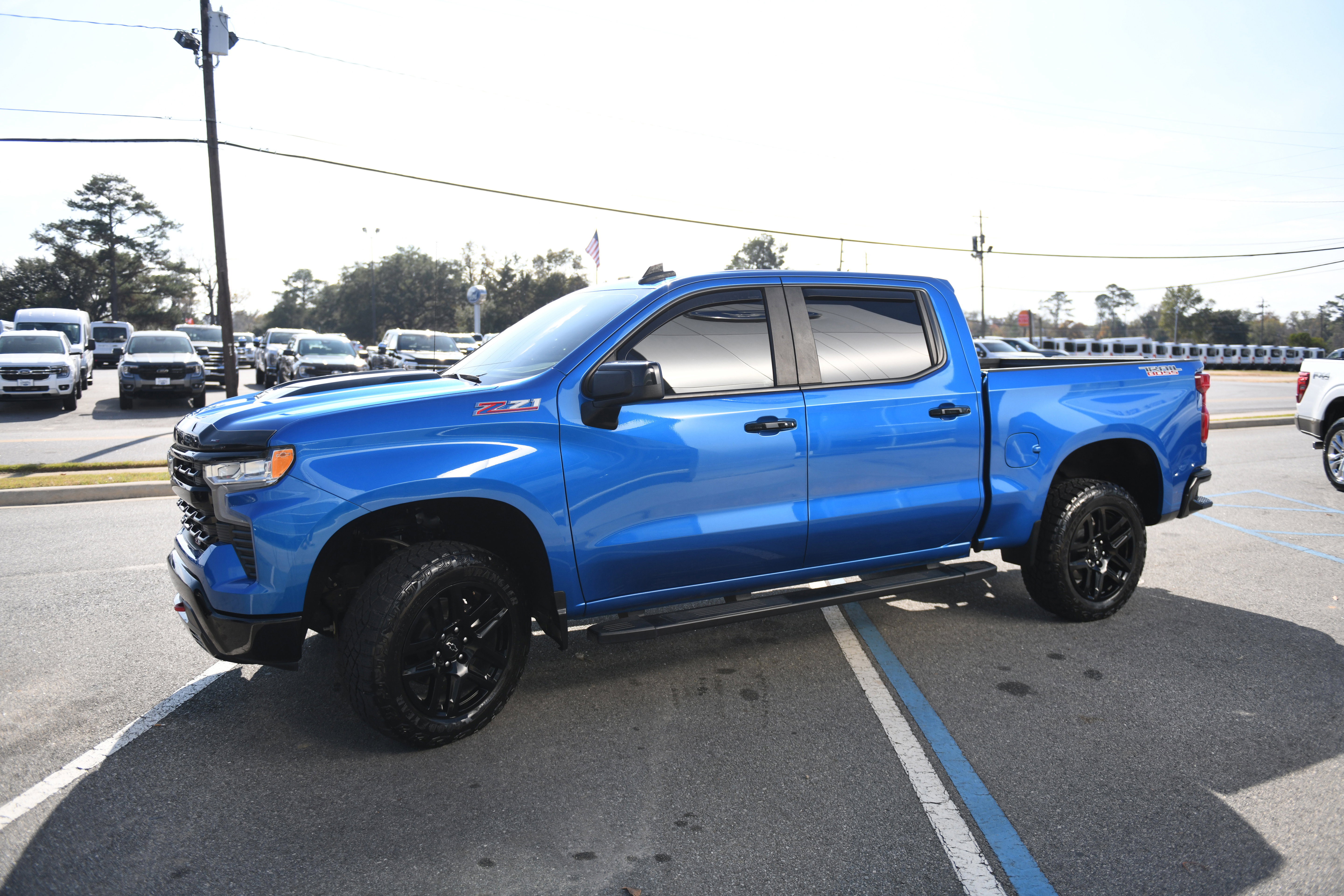 Used 2023 Chevrolet Silverado 1500 LT Trail Boss image 6