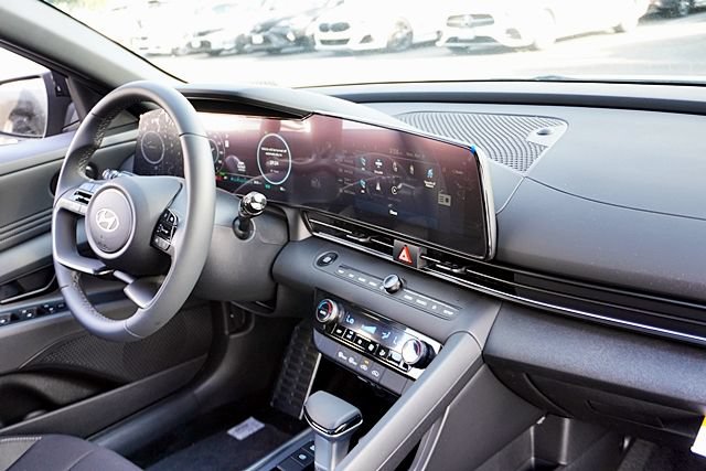 New 2026 Hyundai Elantra Sport FWD image 13