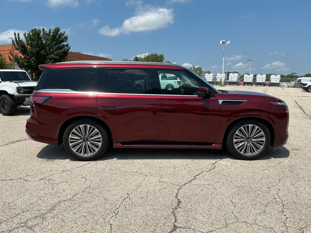 Used 2025 INFINITI QX80 Sensory AWD/4WD image 6