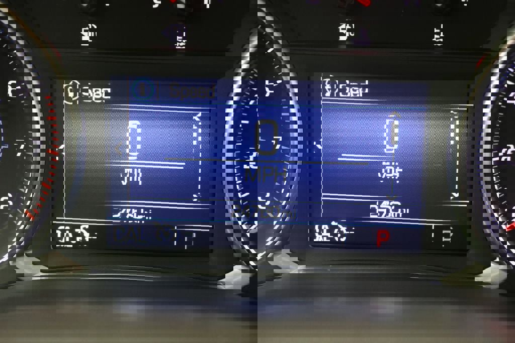 Used 2023 GMC Acadia SLE w/ Driver Convenience Package image 18