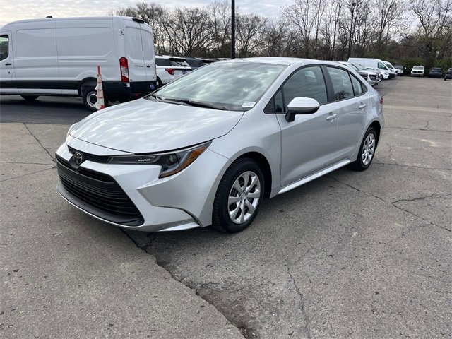 Used 2026 Toyota Corolla LE image 7