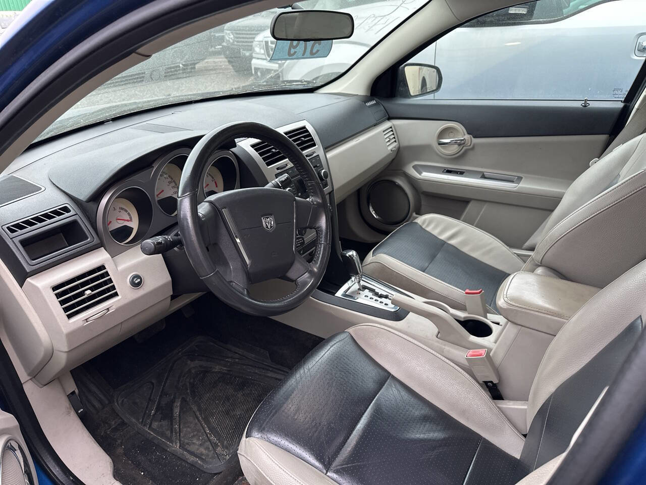 Used 2009 Dodge Avenger R/T image 3