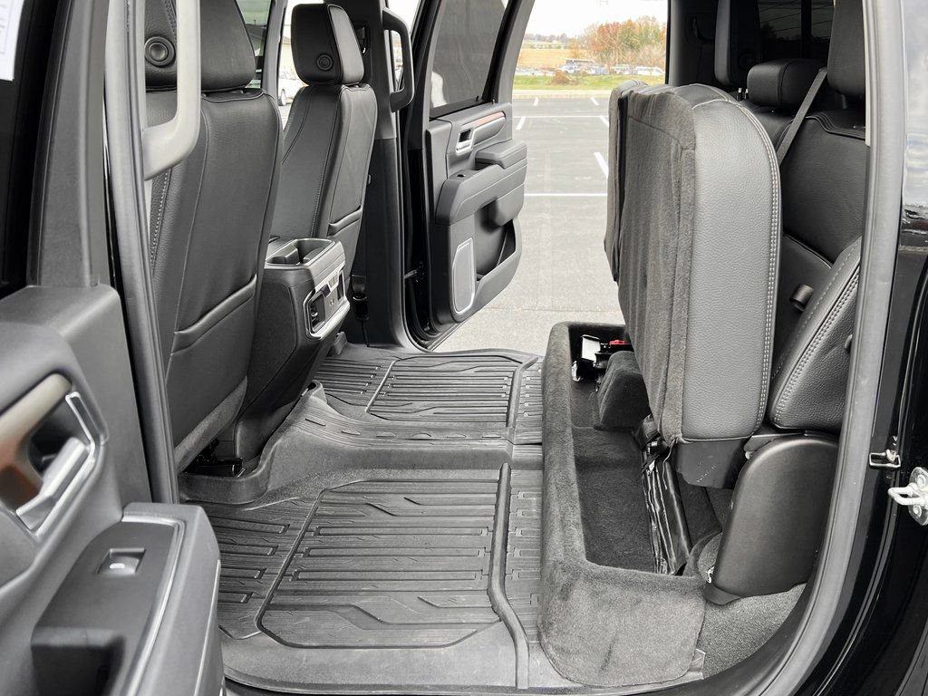 Used 2025 GMC Sierra 2500 Denali image 18