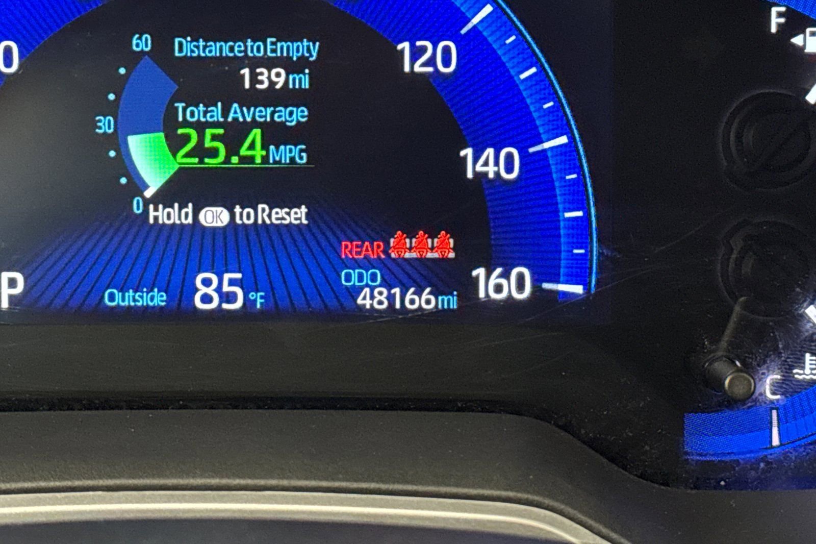Used 2022 Toyota Corolla Cross XLE w/ Convenience Package FWD image 11