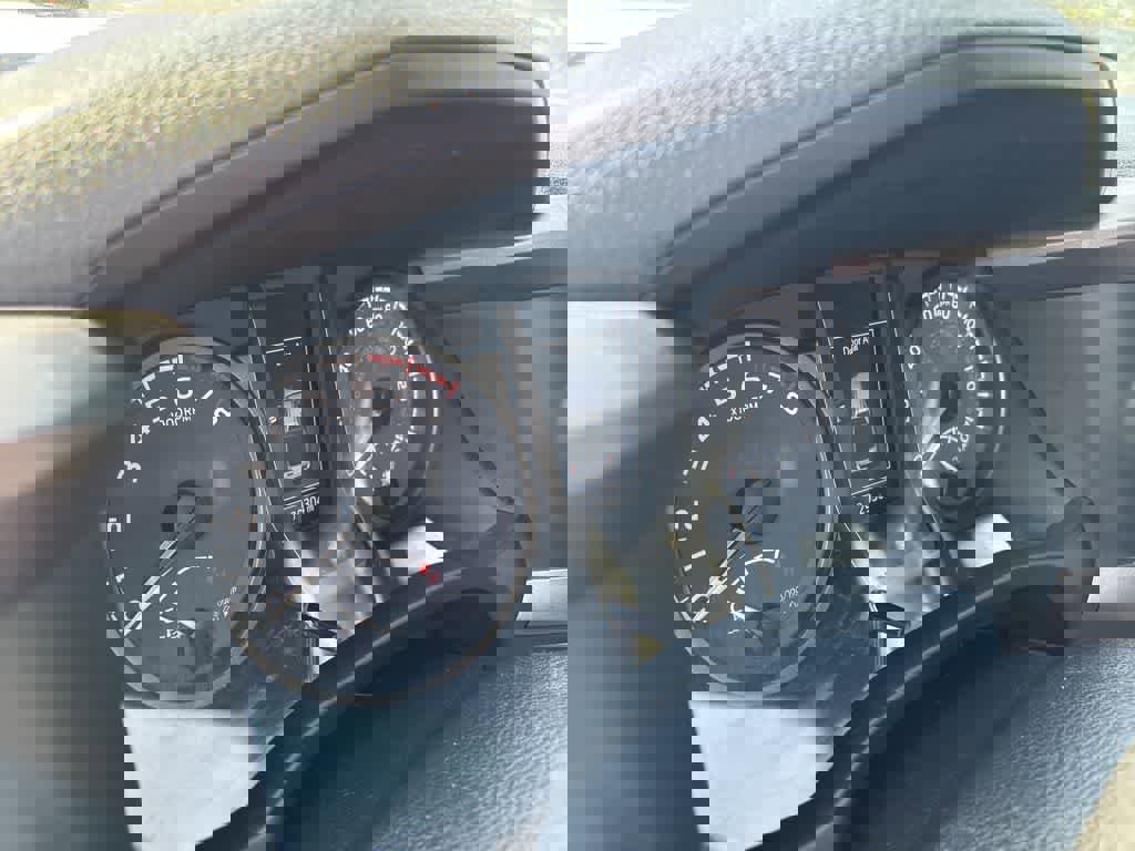 Used 2023 Toyota Tacoma TRD Off-Road w/ Black Out Package (TMS) image 10