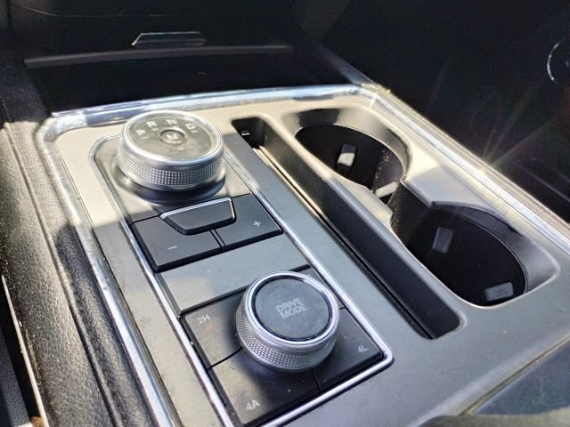 Used 2020 Ford Expedition Max XLT w/ Equipment Group 202A AWD/4WD image 21