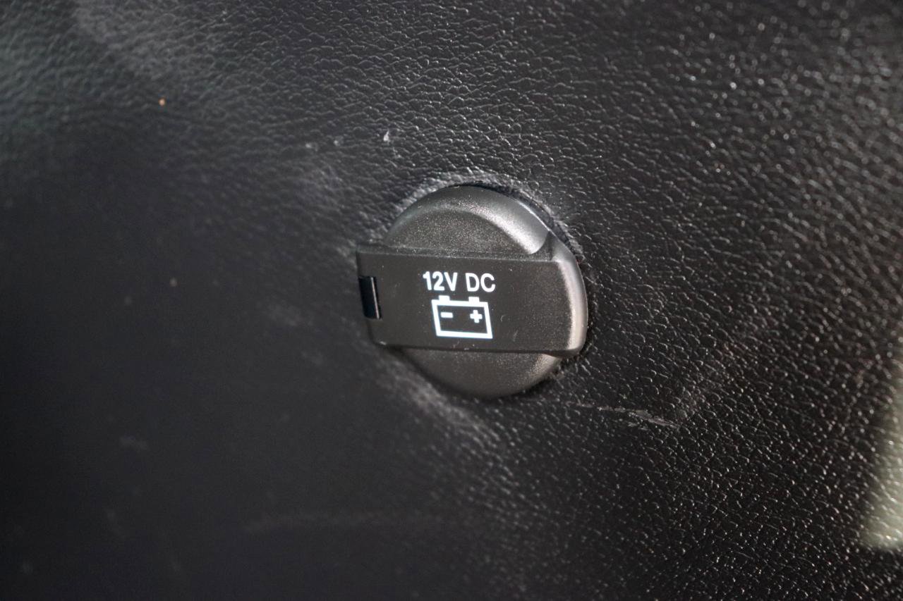 Used 2025 Chrysler Pacifica Limited FWD image 60