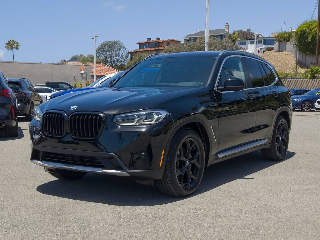 Used 2024 BMW X3 sDrive30i w/ Premium Package RWD image 2