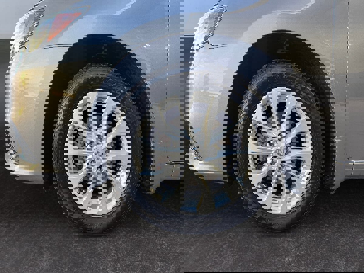 Used 2018 Nissan Sentra SV image 9