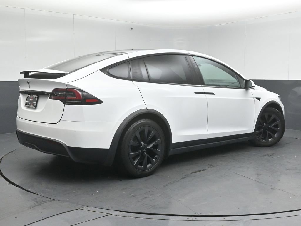Used 2022 Tesla Model X image 7