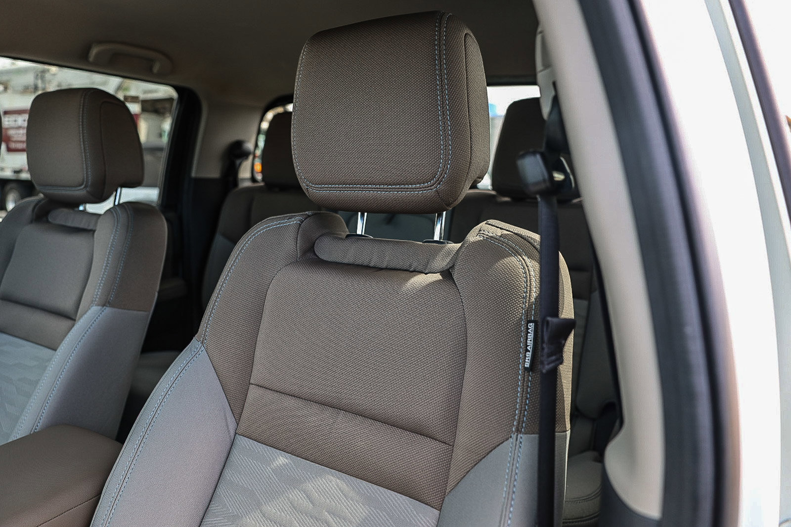 Used 2022 Nissan Frontier SV RWD image 17