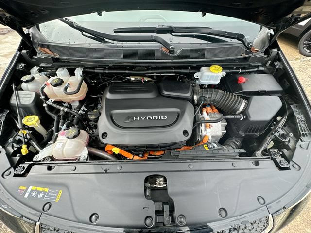 Used 2023 Chrysler Pacifica Touring-L FWD image 33