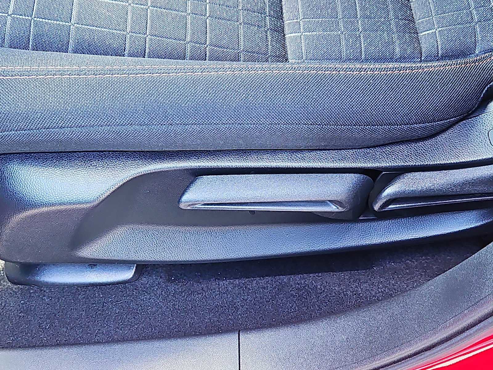 Used 2024 Honda HR-V Sport image 17