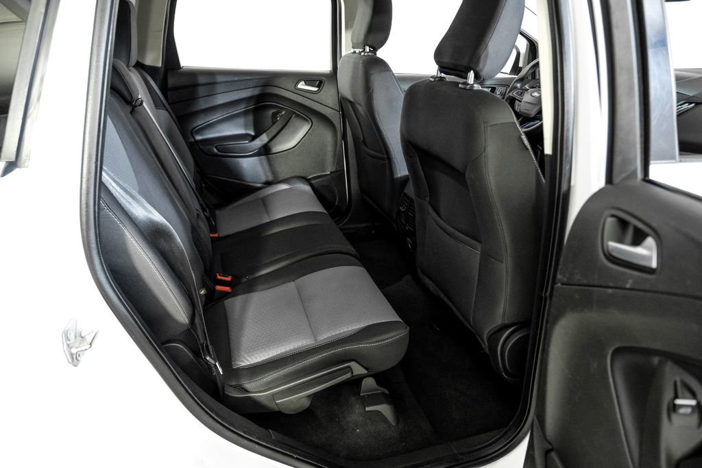 Used 2019 Ford Escape SE image 37