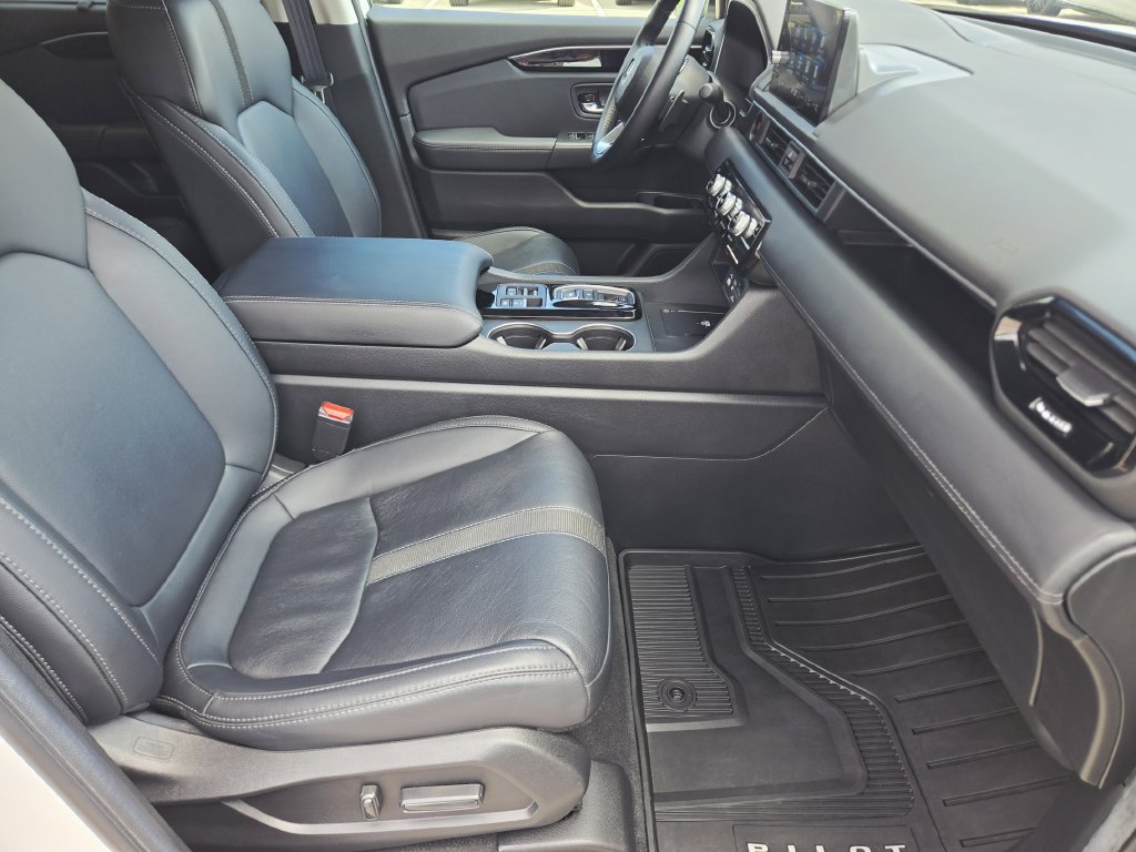 Certified 2025 Honda Pilot EX-L image 13